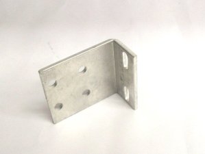 VALVE MOUNTING BRACKET (027A-01-4586) (037D-44-4741)